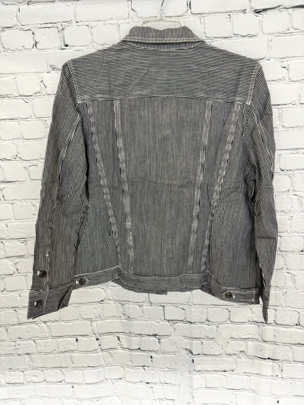 *New* CHICO’S Women’s Striped Black & White Stretch Denim - Size 4 - US 20/22 - Picture 2 of 8